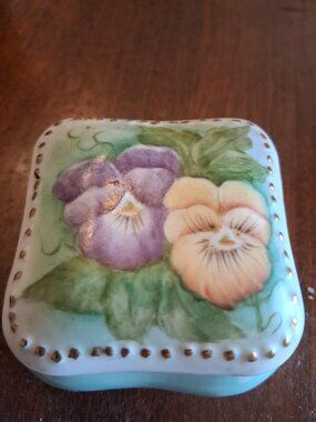 trinket box hand Painted porcelain pansy signed Edna O' Brien